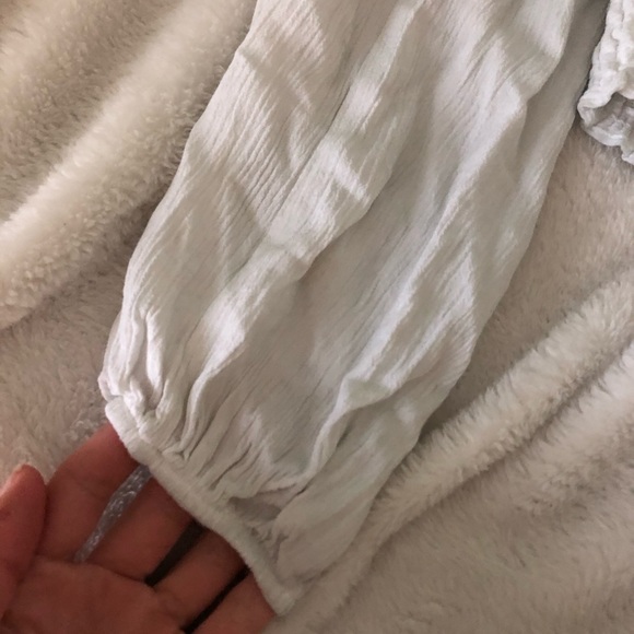 Hollister Blouse with Corset-Style Waist - Picture 4 of 7